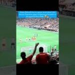 【サッカー】バロテッリのFKの妨害をする女性